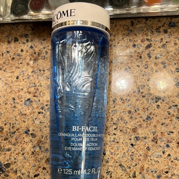 Lancôme Bi-facil Eye Makeup Remover 🌹💕🌹 - Picture 3 of 5